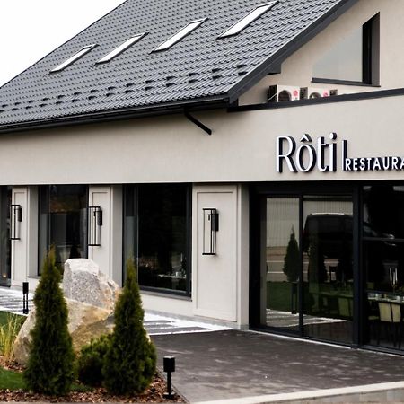 R.Hotel Черновцы Экстерьер фото